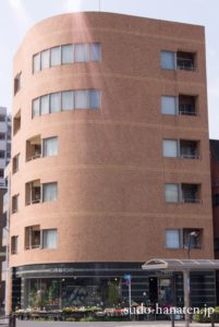 株式会社須藤花店　本社ビル（JR新小岩駅北口より徒歩3分）
