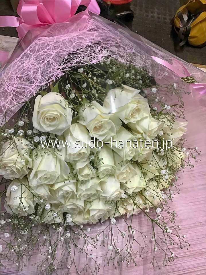 白薔薇の花束